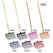Made from extra strength polycarbonate to provide strength and enhanced flexibility. Uniquely angled tines provide easy pickup with less spilling. Designed for long-lasting use around the farm, ranch and home.